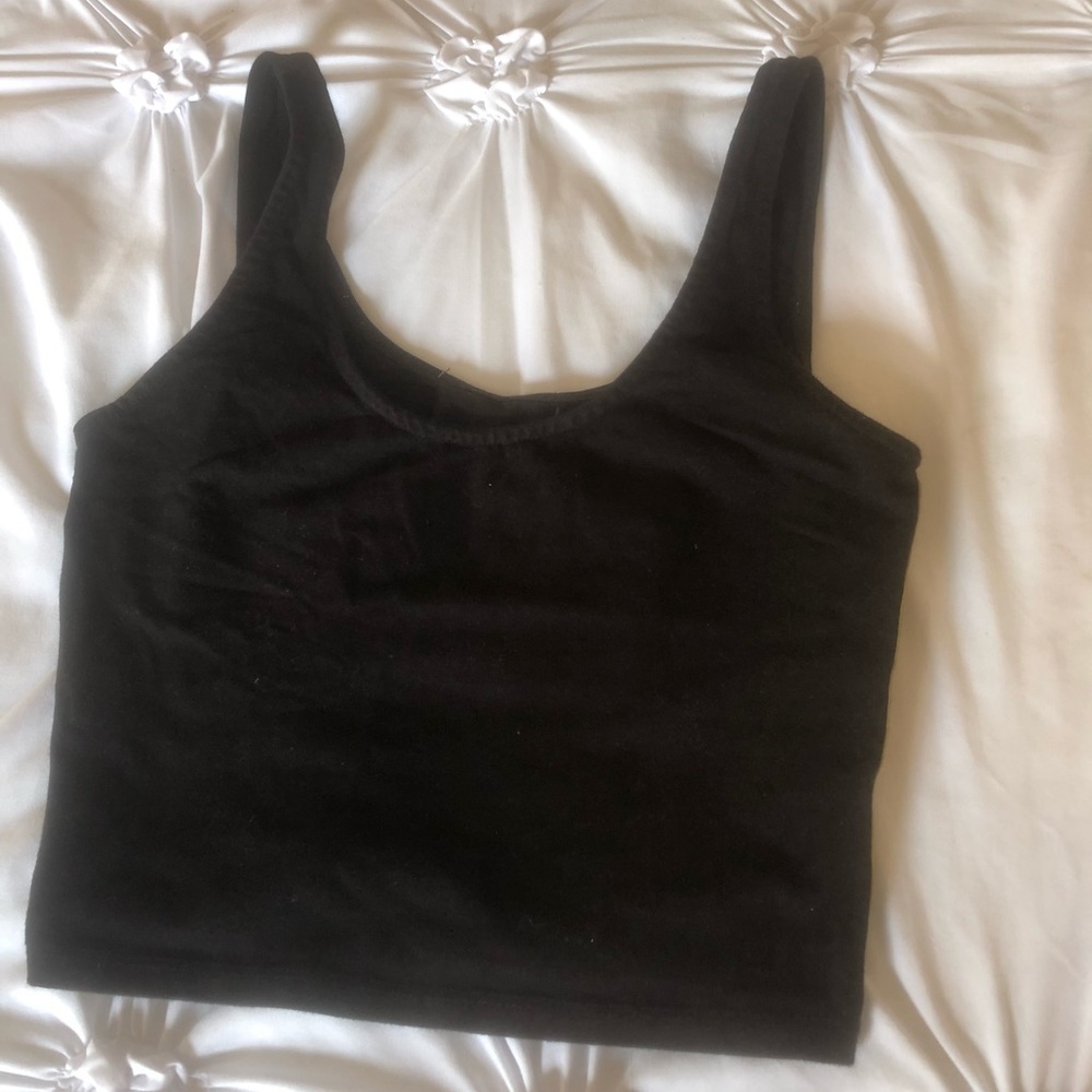 Black crop top with yellow checkered on the sides